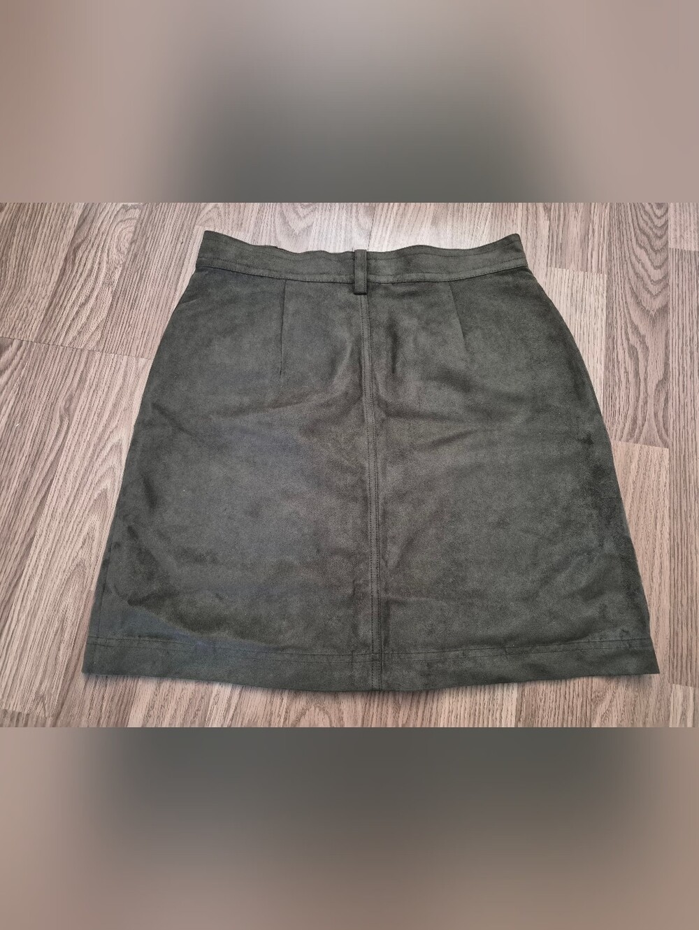 Banana Republic Women's Green Skirt - Picture 3 of 6